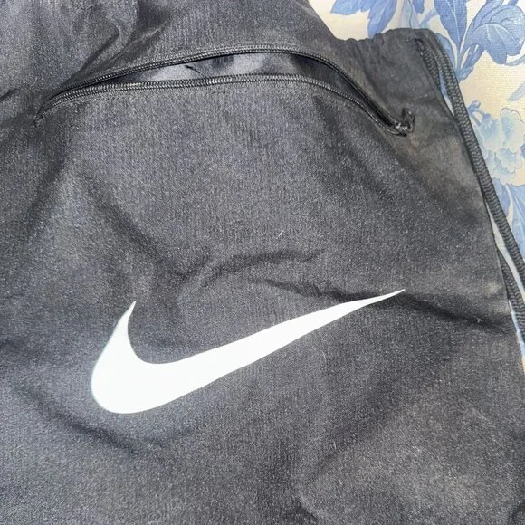 Nike string backpack - Picture 2 of 4